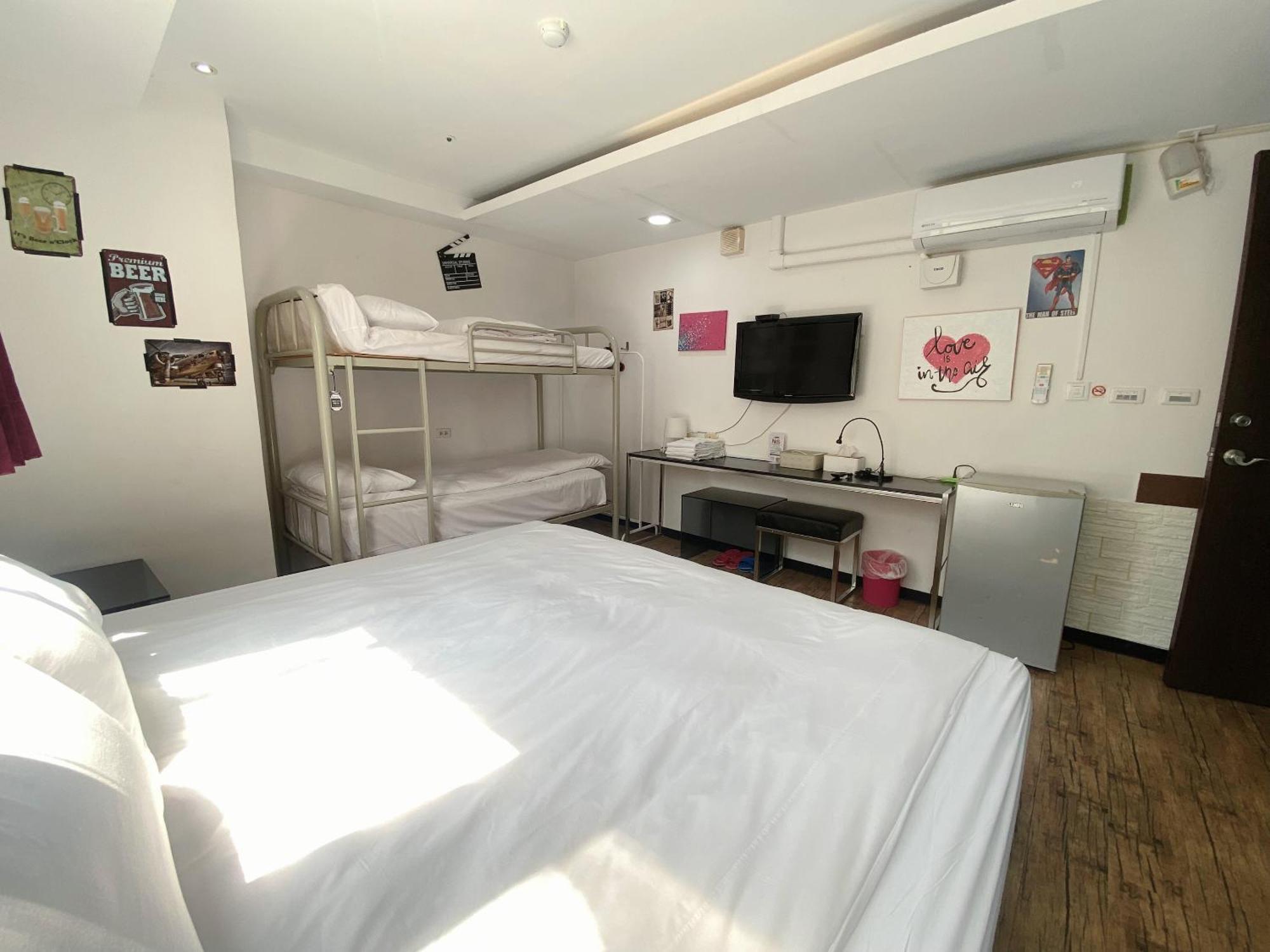 Love River Inn Kaohsiung Chambre photo